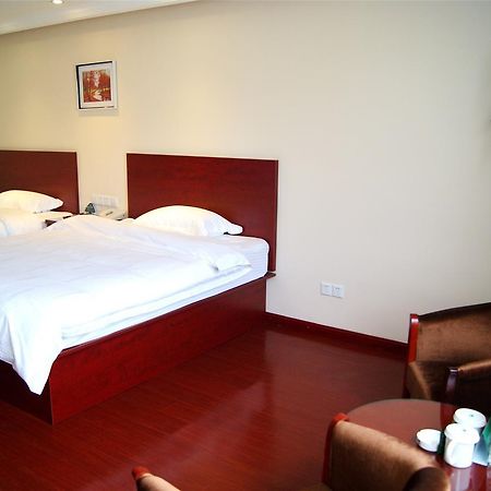 Greentree Inn Hotel Jianhe Subway Station North Palace Taiyuan Экстерьер фото